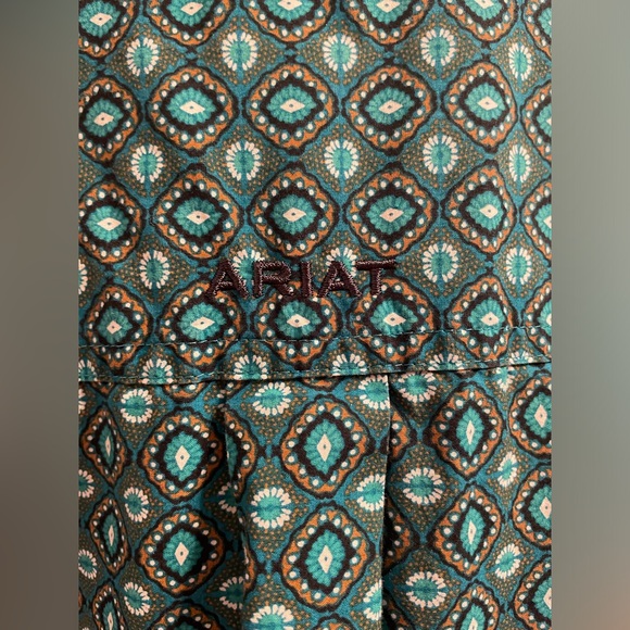 Men’s Ariat Shirt - Picture 5 of 5